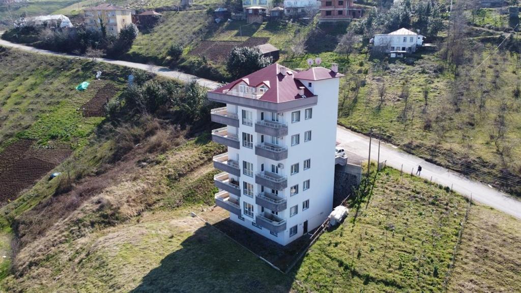 Yafa Furnished Apartments Trabzon Esterno foto
